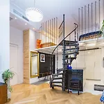 Retro Old Town Apartman