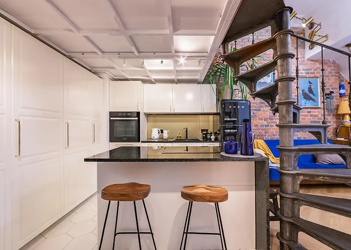 Retro Old Town Apartment *